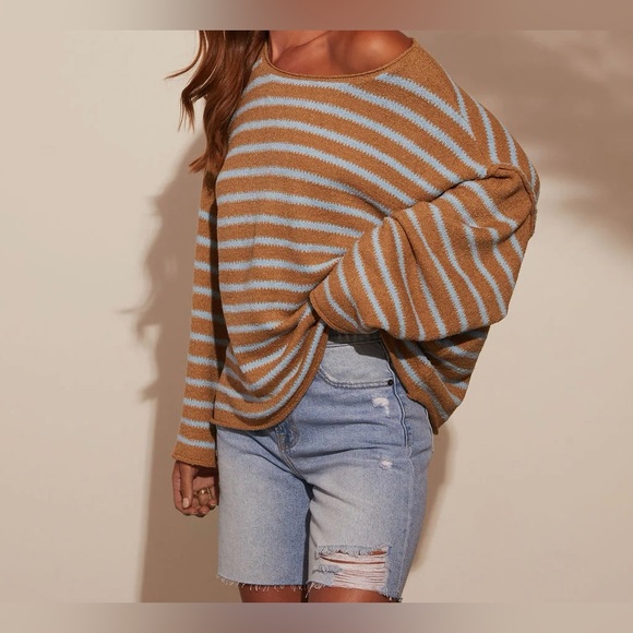 Vici Sweaters - 🤎Host pick 🤎VICI Striped  Women's Sweater